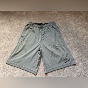 Nike Dri-FIT | Athletic Training Shorts | Men’s Medium